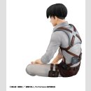 Attack on Titan G.E.M. Series PVC Figur Squad Captain Levi Palm Size 9 cm